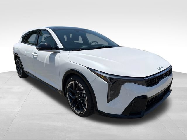 New 2026 Kia K4 GT-Line w/ GT-Line Premium Package FWD image 1