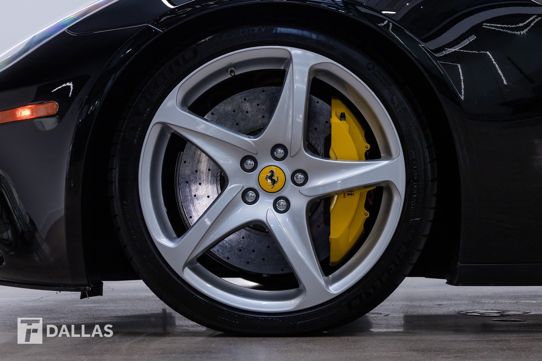 Used 2016 Ferrari FF AWD/4WD image 7