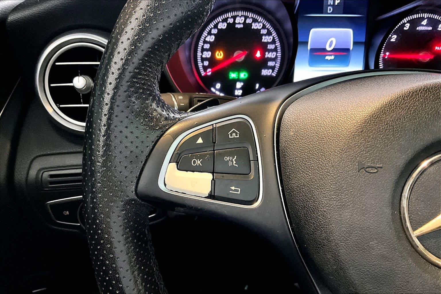 Used 2018 Mercedes-Benz GLC 300 image 24
