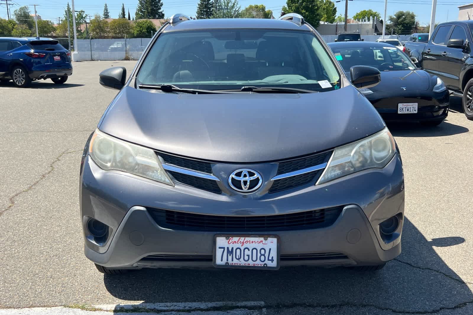 Used 2014 Toyota RAV4 LE image 2