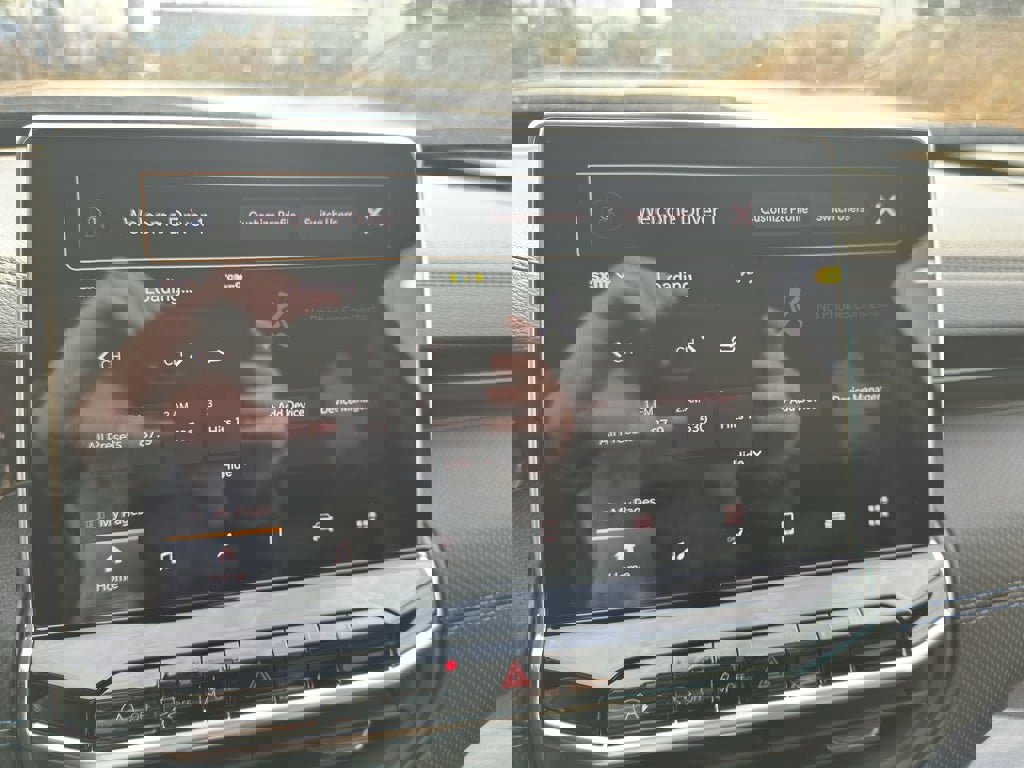 New 2026 Jeep Compass Latitude image 14