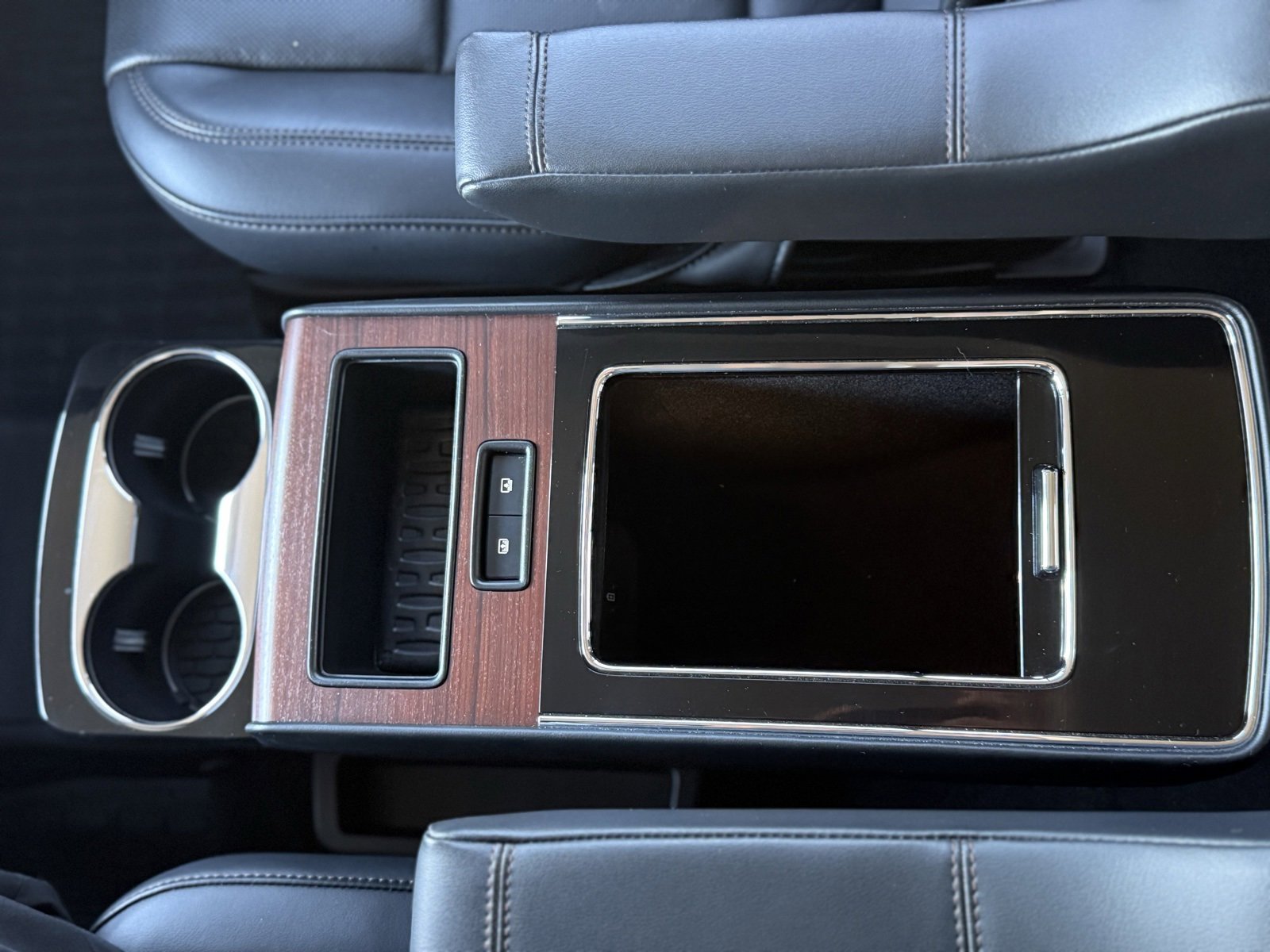 Used 2023 Lincoln Aviator Reserve w/ Equipment Group 201A image 14