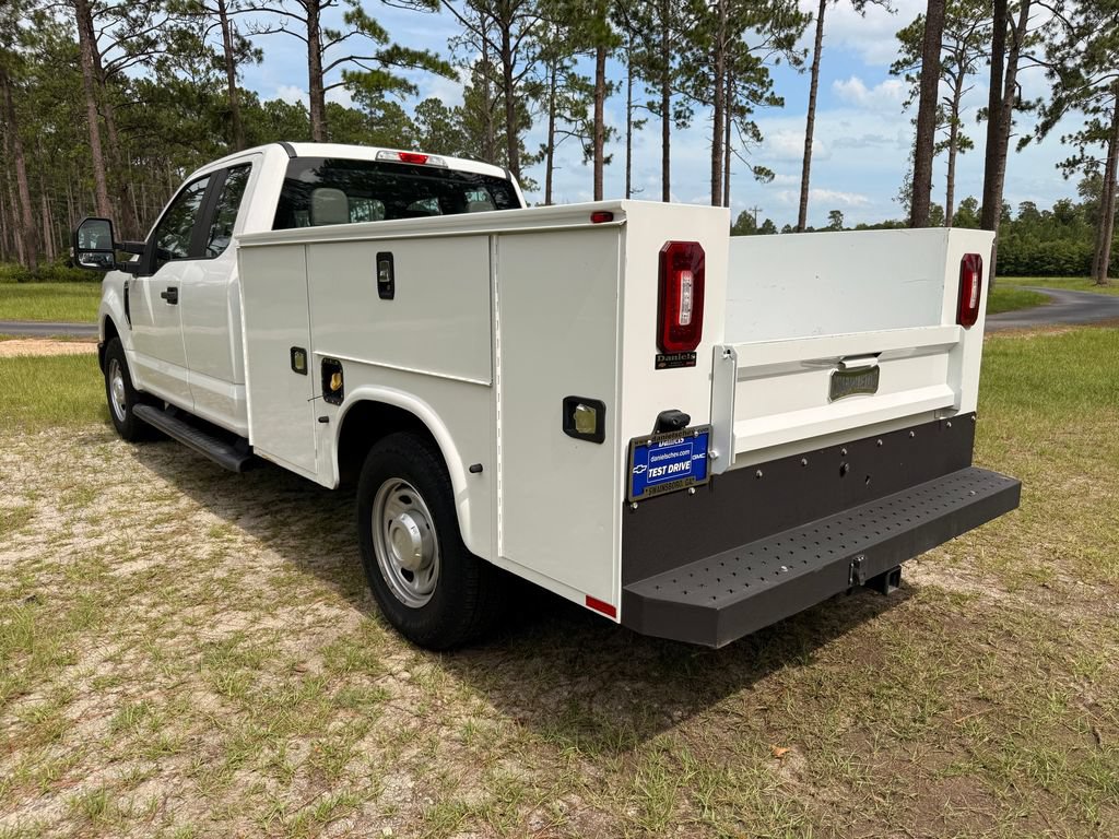 Used 2019 Ford F250 XL w/ Power Equipment Group RWD image 3