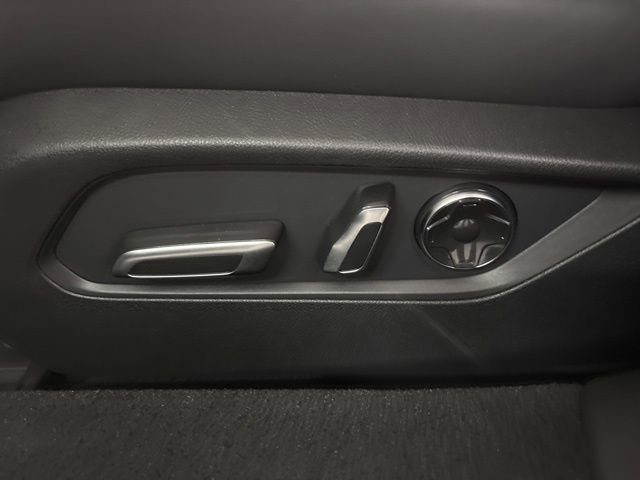 Certified 2025 Acura TLX w/ Technology Package image 11