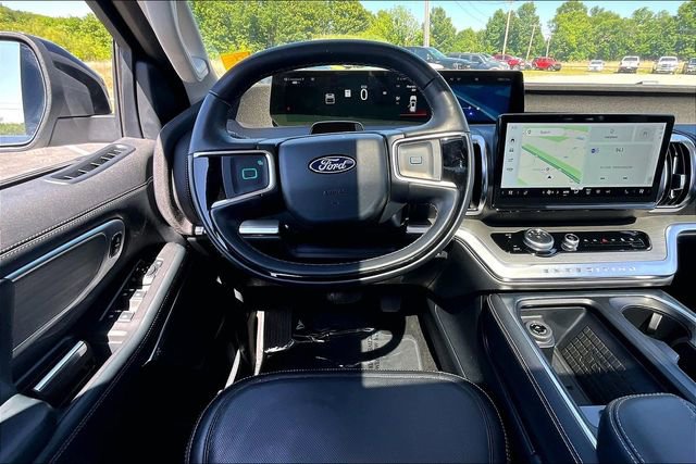Used 2025 Ford Expedition Max Platinum AWD/4WD image 8