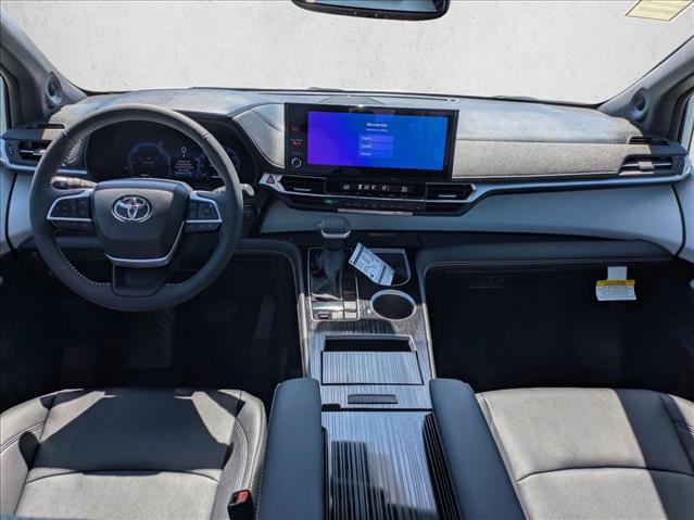 New 2026 Toyota Sienna XSE FWD image 14