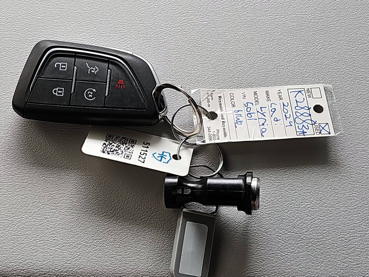 Certified 2024 Cadillac Lyriq Luxury AWD/4WD image 34
