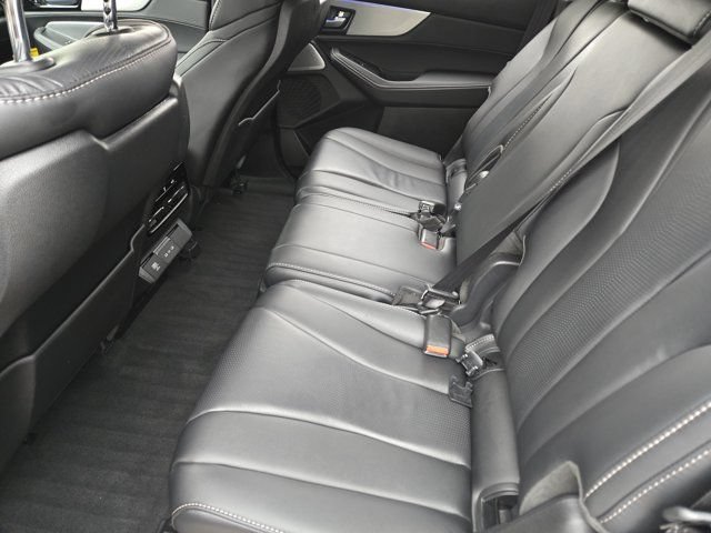 Certified 2026 Acura MDX w/ Technology Package FWD image 29