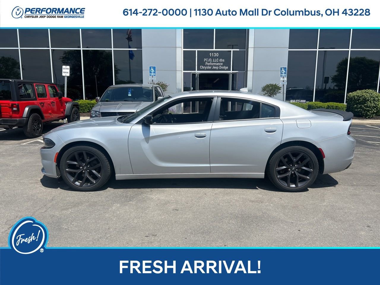 Used 2020 Dodge Charger SXT w/ Plus Group RWD image 7