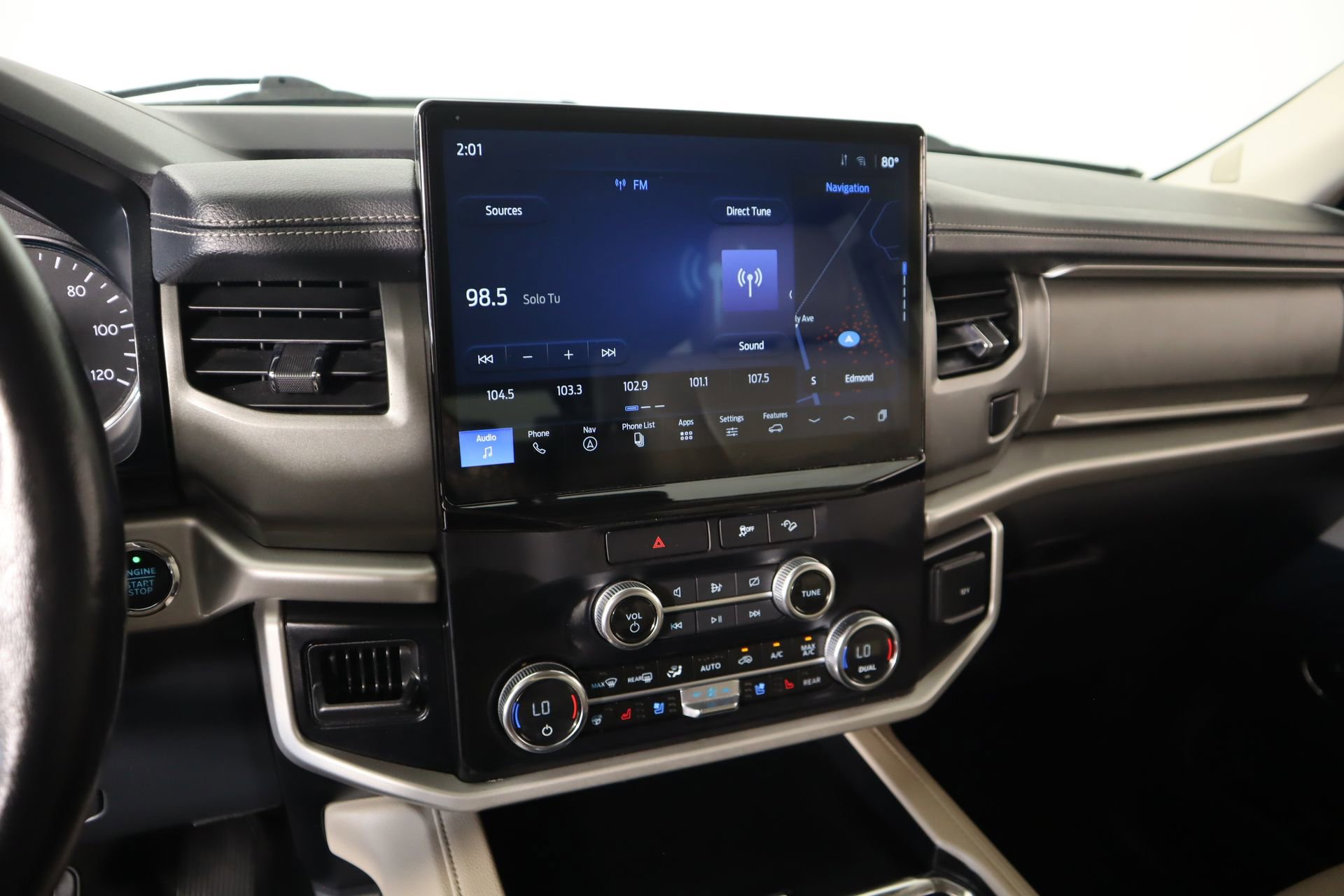 Used 2023 Ford Expedition Max XLT AWD/4WD image 5