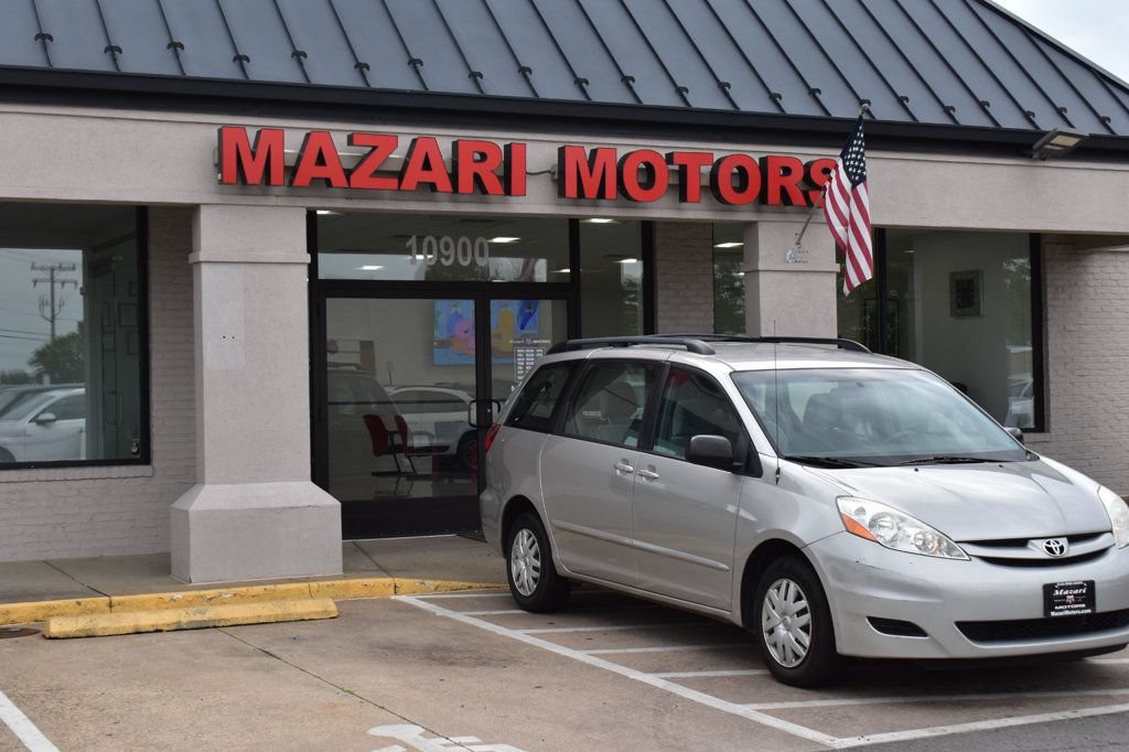 Used 2010 Toyota Sienna CE FWD image 9