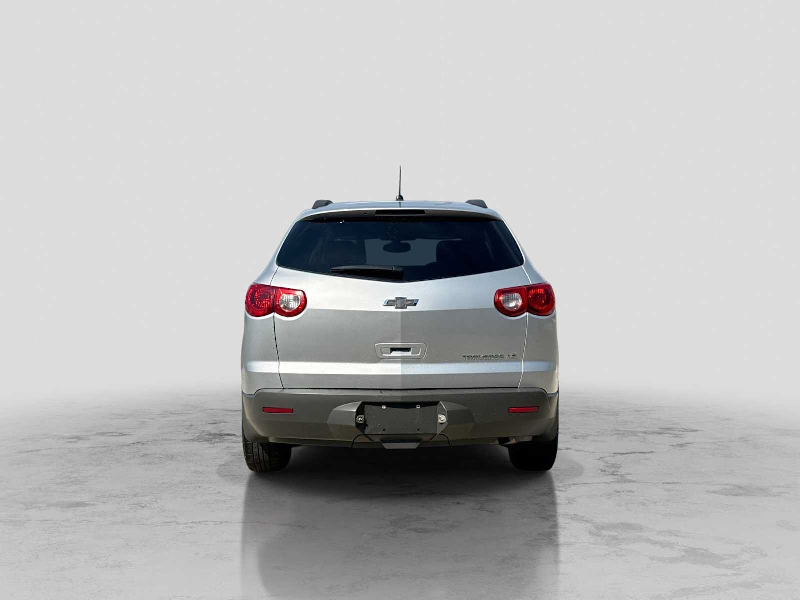 Used 2012 Chevrolet Traverse LS FWD image 5