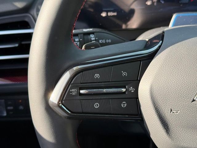 New 2026 Chevrolet Traverse RS w/ LPO, Floor Liner Package image 17