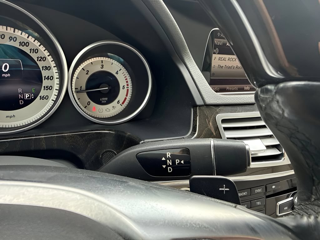 Used 2014 Mercedes-Benz E 250 BlueTEC Sedan image 20