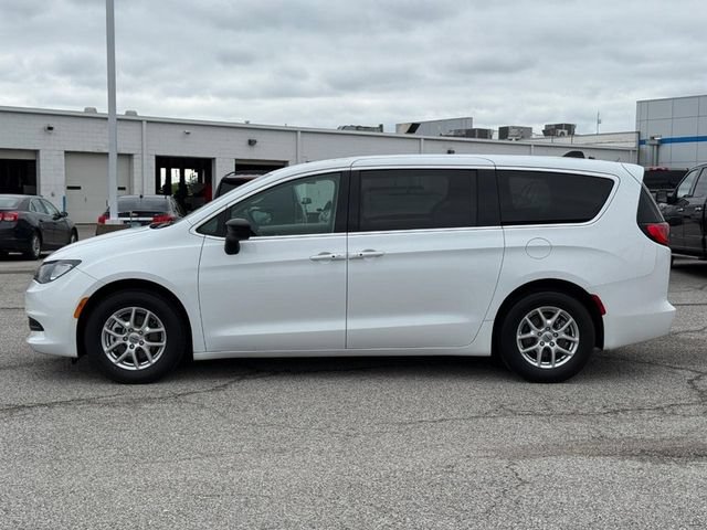 Used 2024 Chrysler Voyager LX FWD video 2