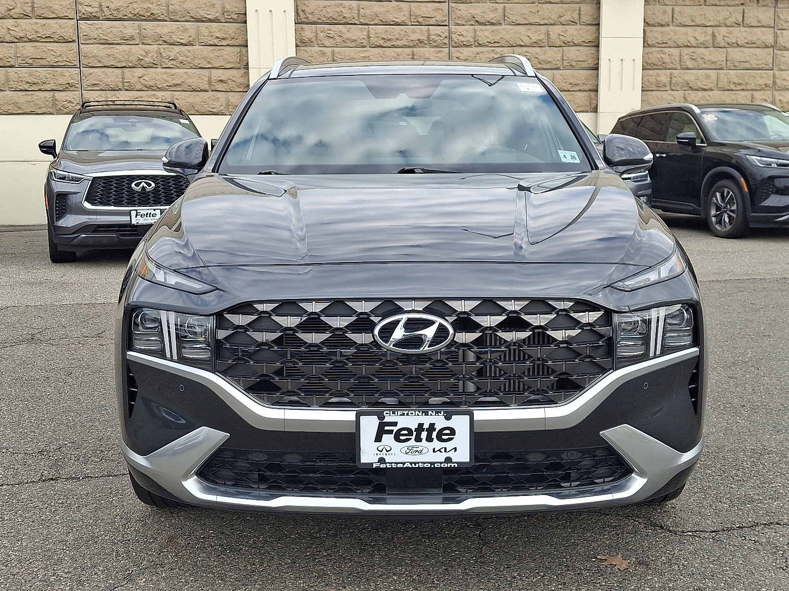 Used 2021 Hyundai Santa Fe Calligraphy w/ Cargo Package image 2