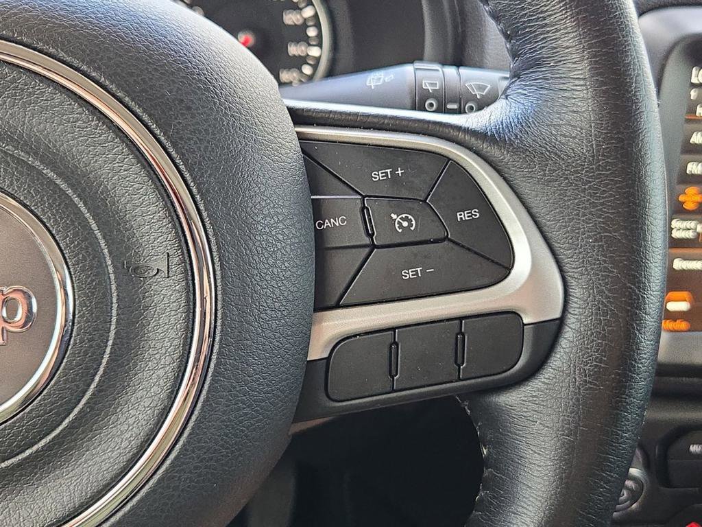 Certified 2023 Jeep Renegade Latitude w/ Premium Group image 24