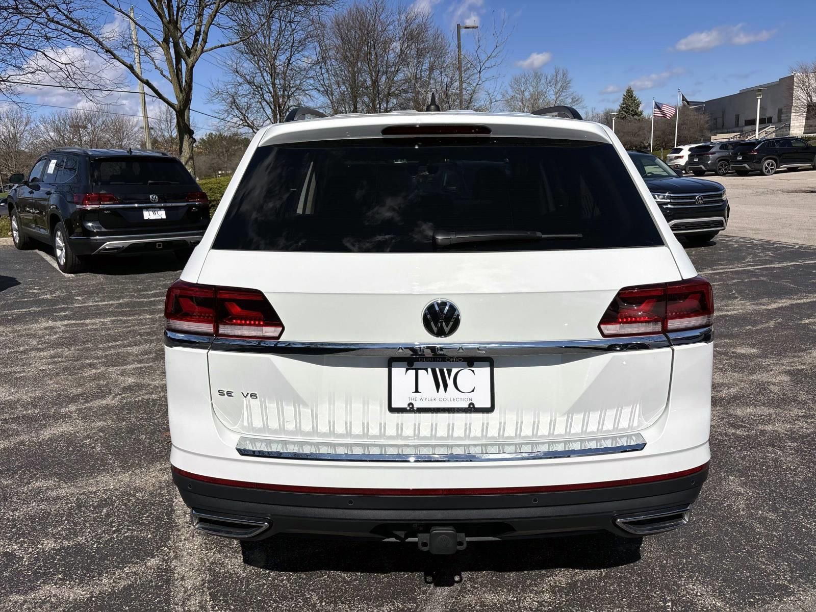 Used 2023 Volkswagen Atlas SE w/ Panoramic Sunroof Package image 6