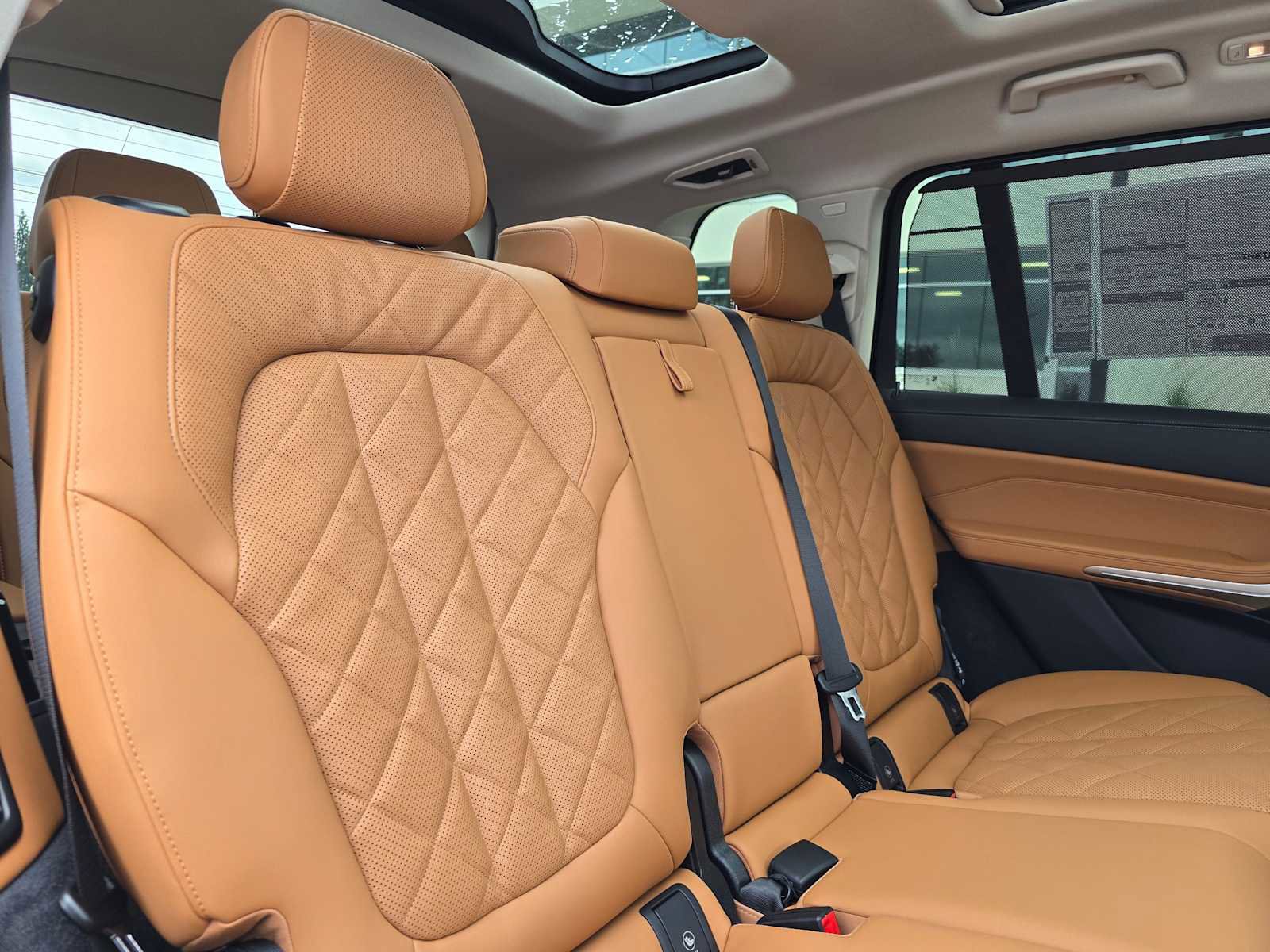 Used 2026 BMW X7 xDrive40i w/ Executive Package image 14