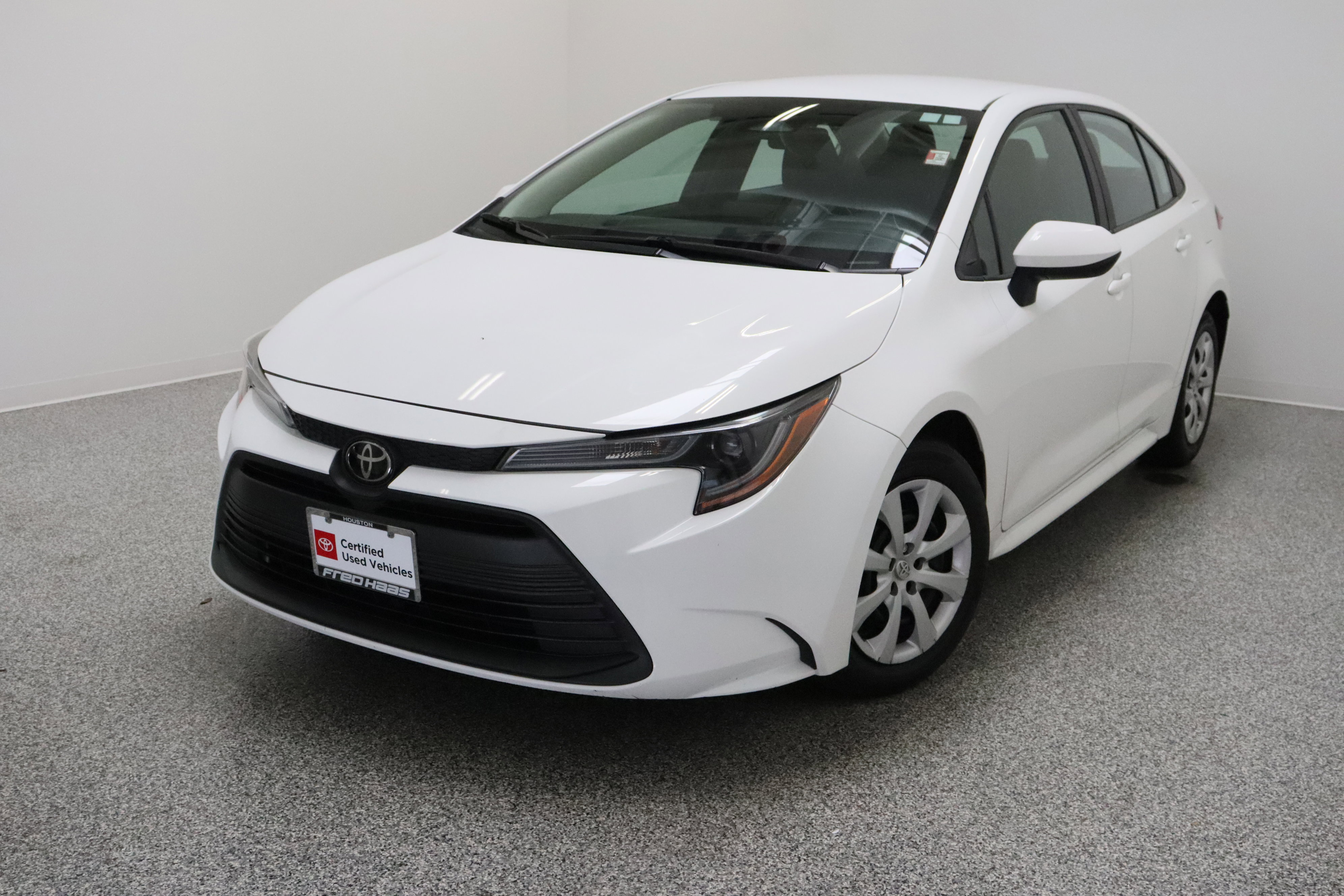 Certified 2024 Toyota Corolla LE FWD image 2