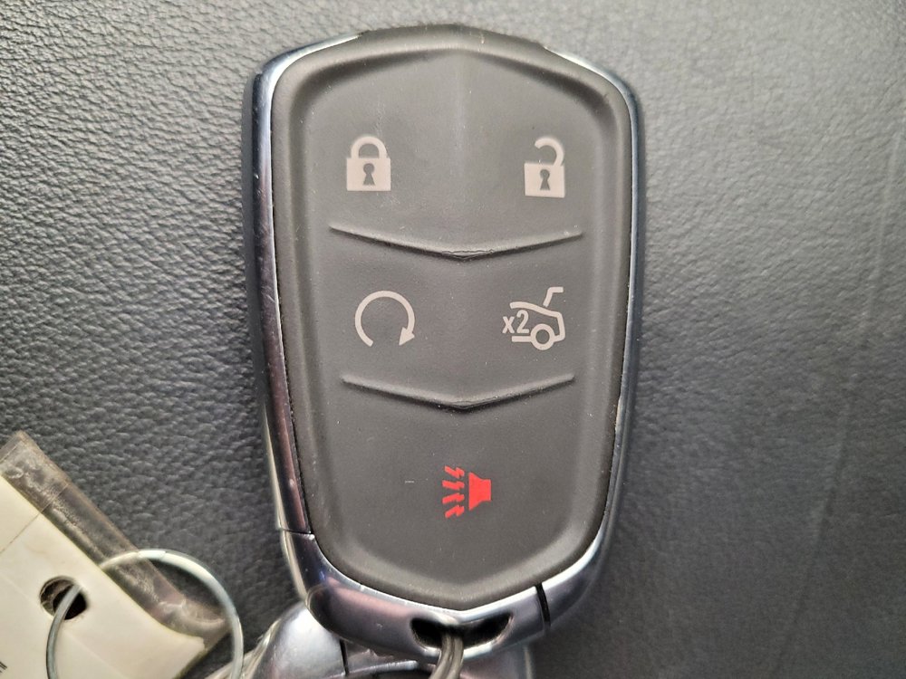 Used 2015 Cadillac XTS Luxury AWD/4WD image 32