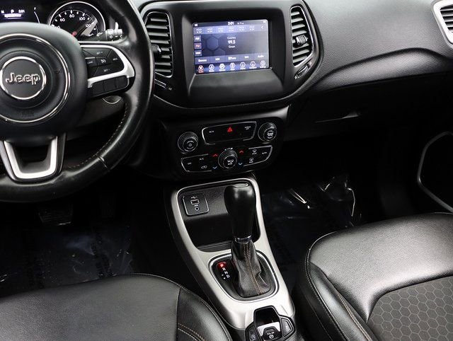 Used 2019 Jeep Compass Latitude image 15