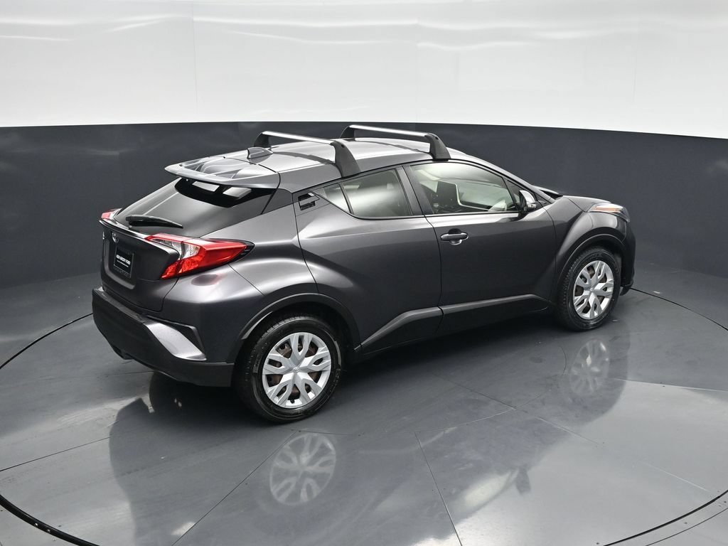 Used 2020 Toyota C-HR LE FWD image 37