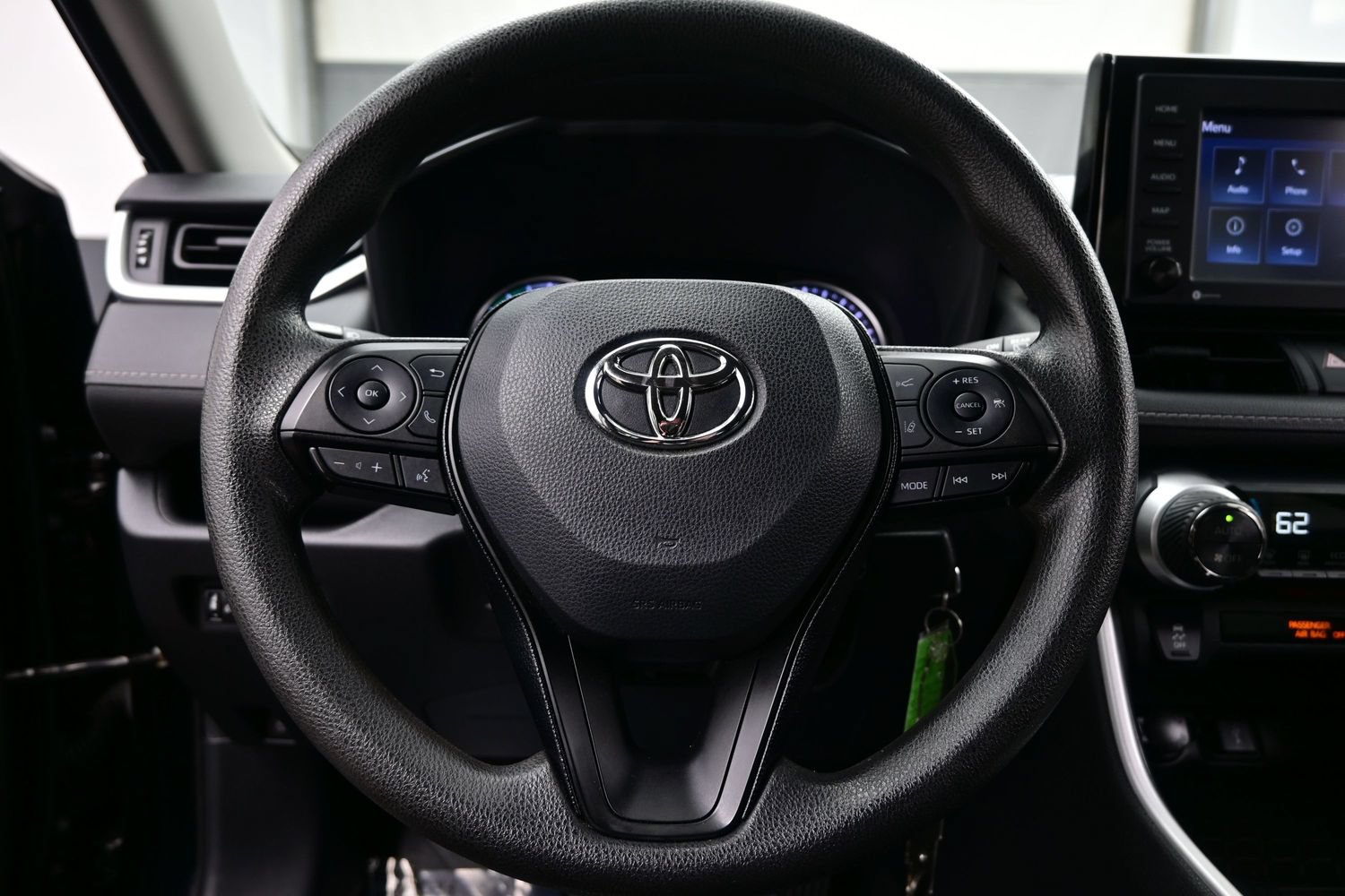 Used 2021 Toyota RAV4 LE AWD/4WD image 21