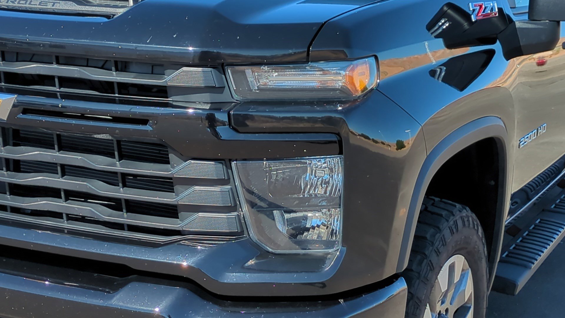 Used 2024 Chevrolet Silverado 2500 Custom w/ Custom Value Package AWD/4WD image 9