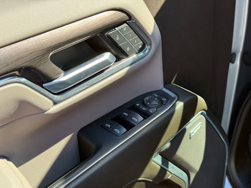 Used 2024 Chevrolet Silverado 3500 LTZ w/ LTZ Plus Package image 26