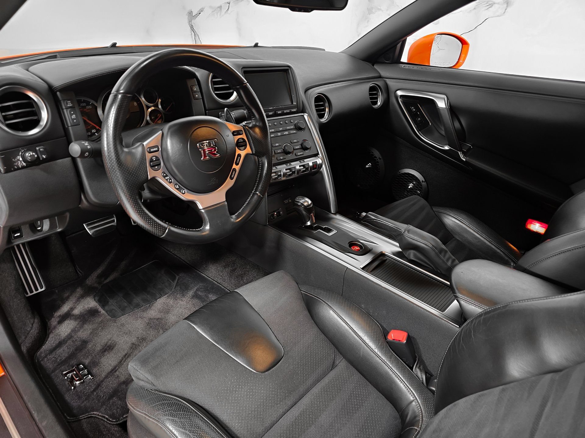 Used 2010 Nissan GT-R Premium AWD/4WD image 35