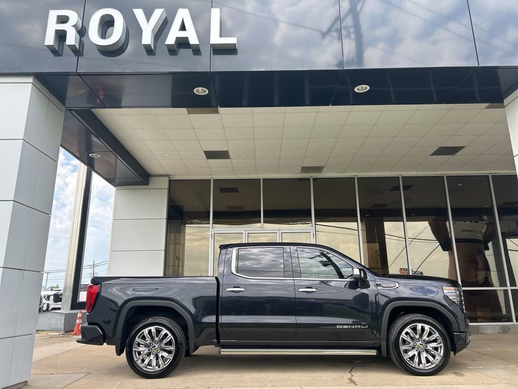 Used 2026 GMC Sierra 1500 Denali AWD/4WD image 1