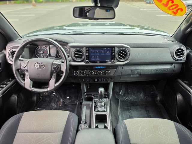 Used 2022 Toyota Tacoma TRD Sport w/ Technology Package AWD/4WD image 30