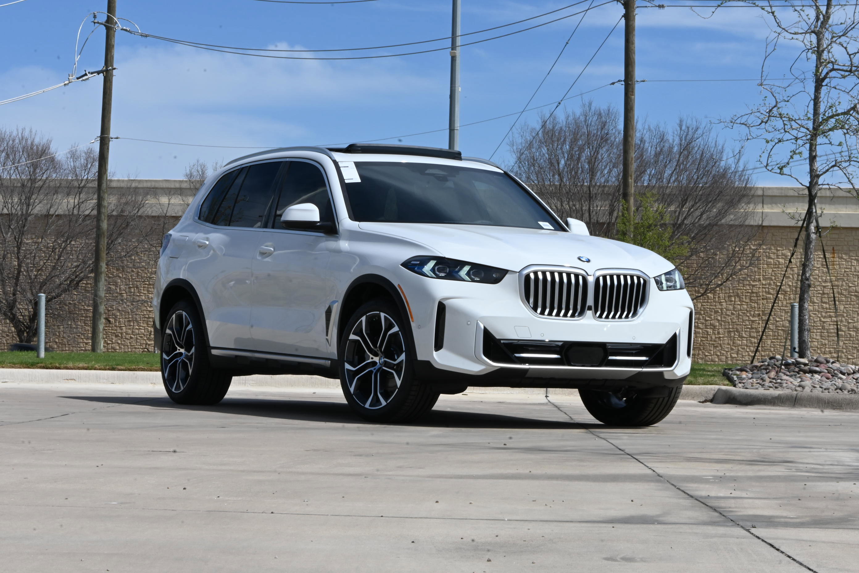 New 2026 BMW X5 sDrive40i RWD image 2