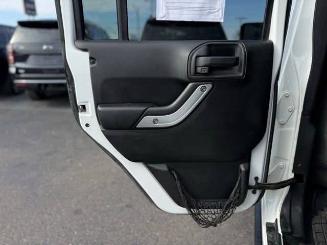 Used 2012 Jeep Wrangler Unlimited Sahara w/ Dual Top Group image 7