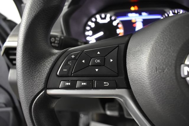 Used 2025 Nissan Altima 2.5 SV FWD image 16