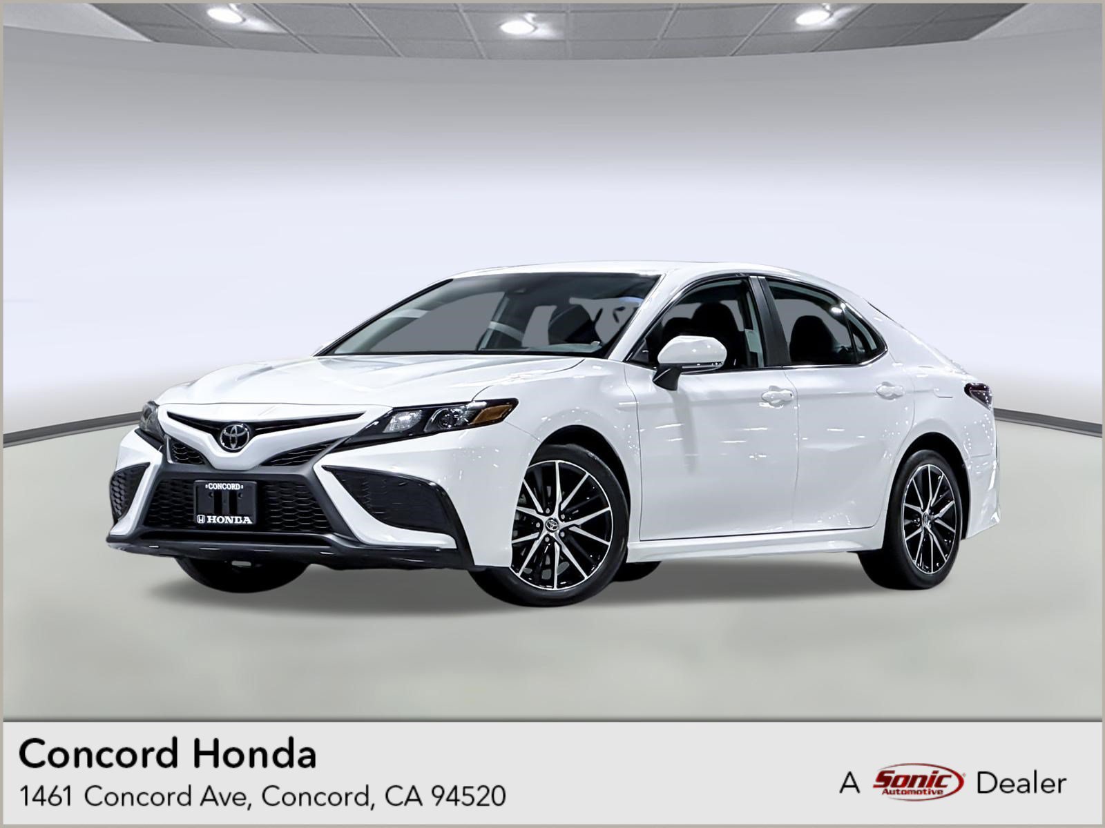 Used 2023 Toyota Camry SE
