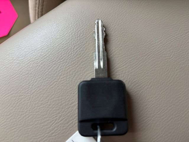 Used 2015 Nissan Rogue S image 18