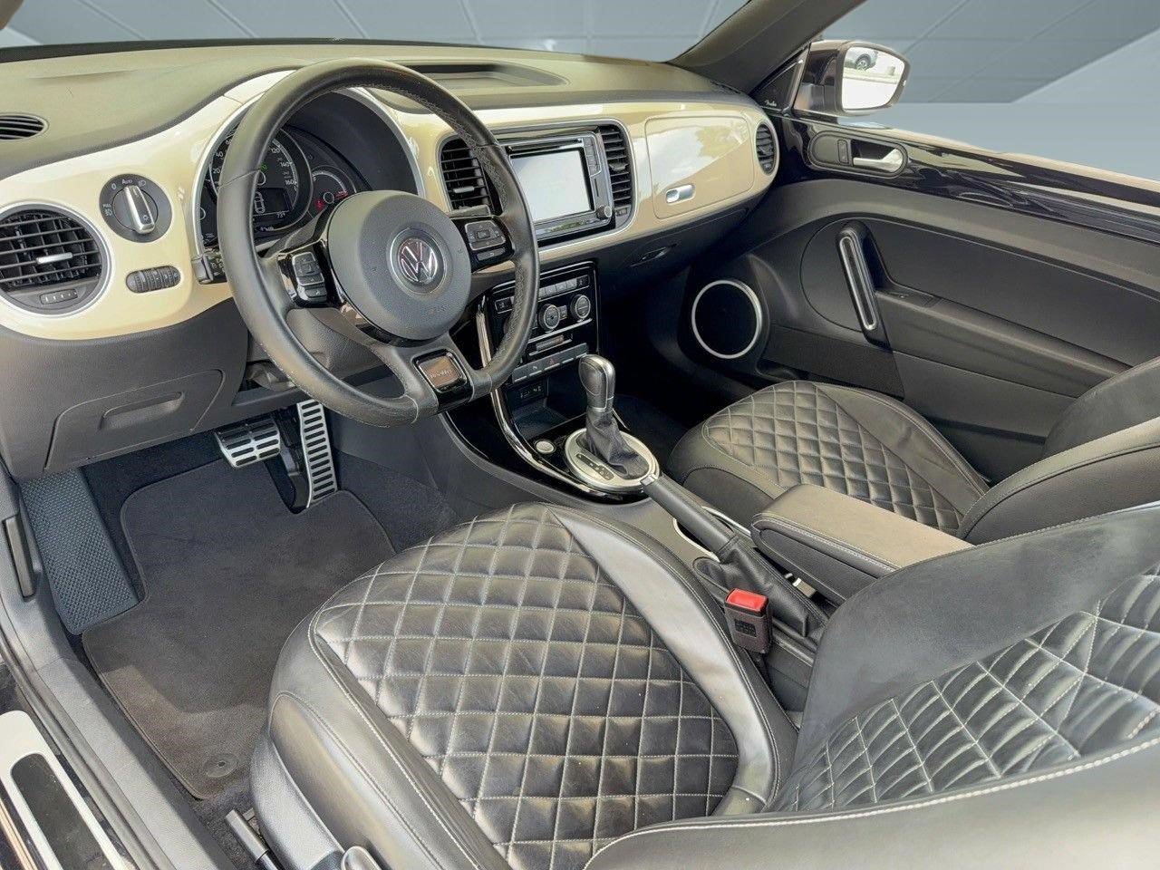 Used 2019 Volkswagen Beetle 2.0T Final Edition SEL FWD image 4