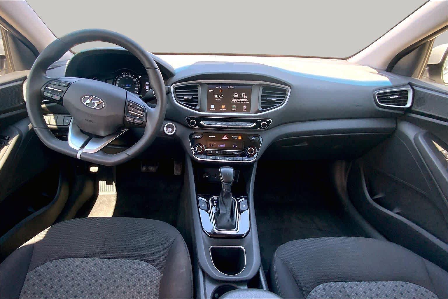 Used 2017 Hyundai Ioniq SEL FWD image 15