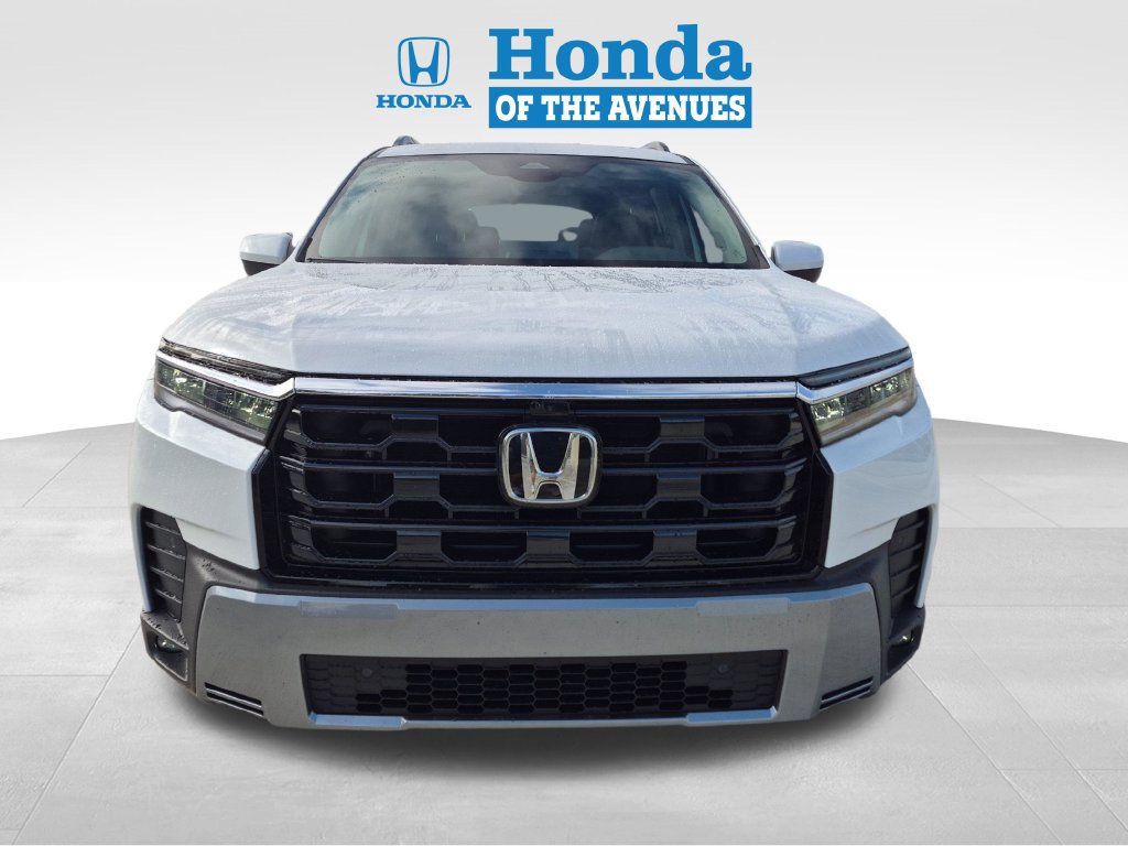 New 2026 Honda Pilot Touring image 2
