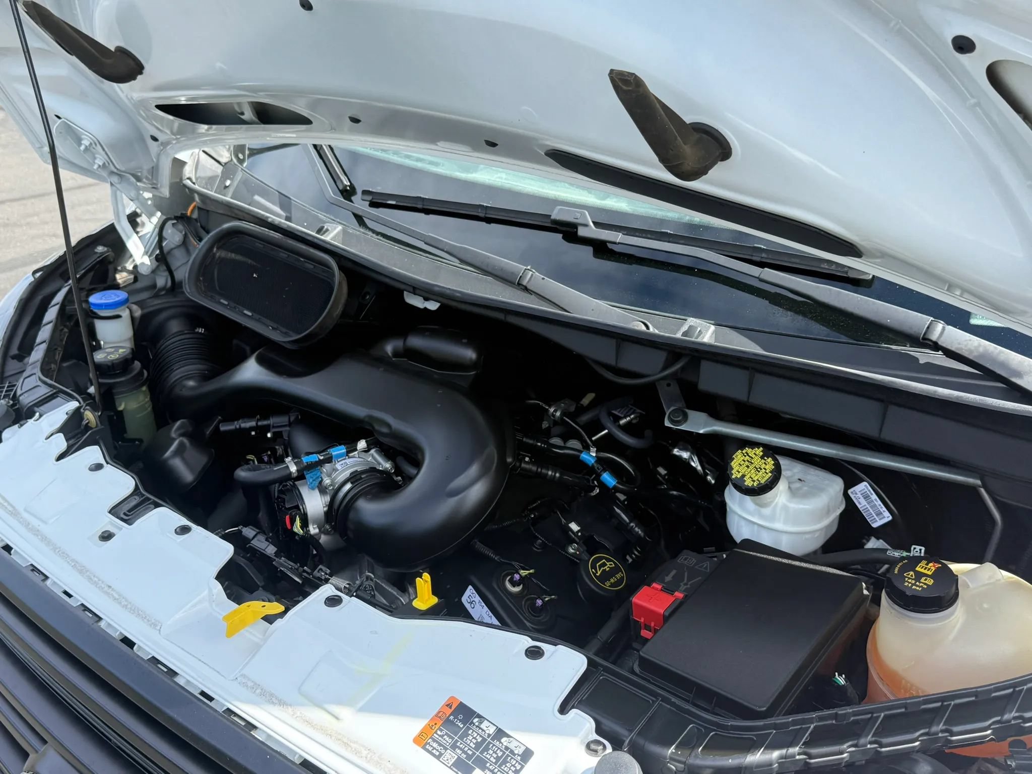 Used 2018 Ford Transit 250 148 Medium Roof RWD image 24