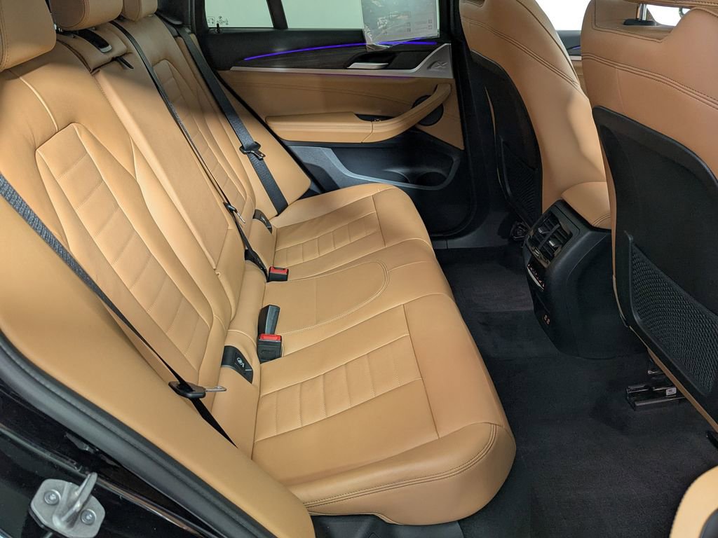 Used 2021 BMW X4 xDrive30i w/ Executive Package image 39