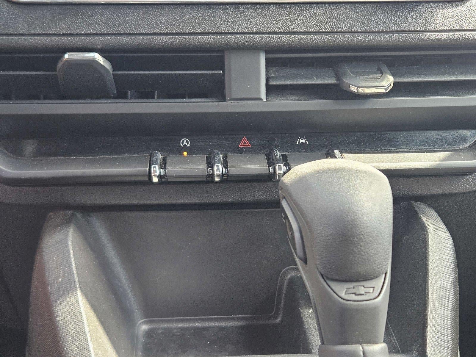 Used 2024 Chevrolet Colorado W/T RWD image 18