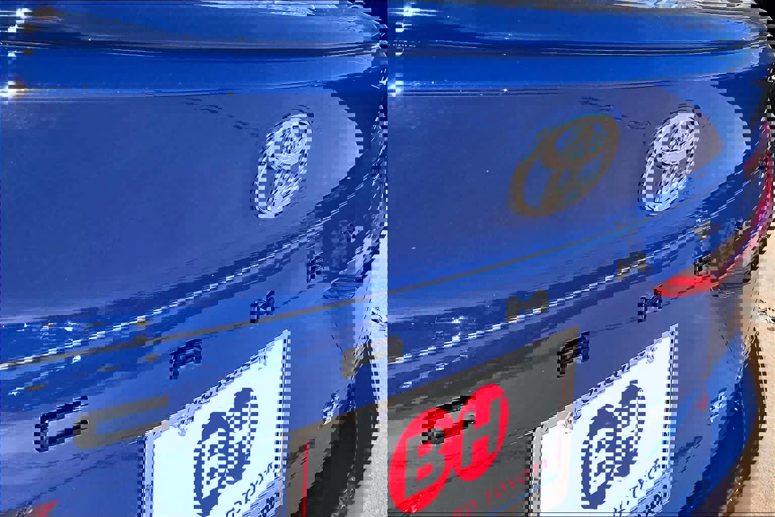 Used 2025 Toyota Camry SE image 29