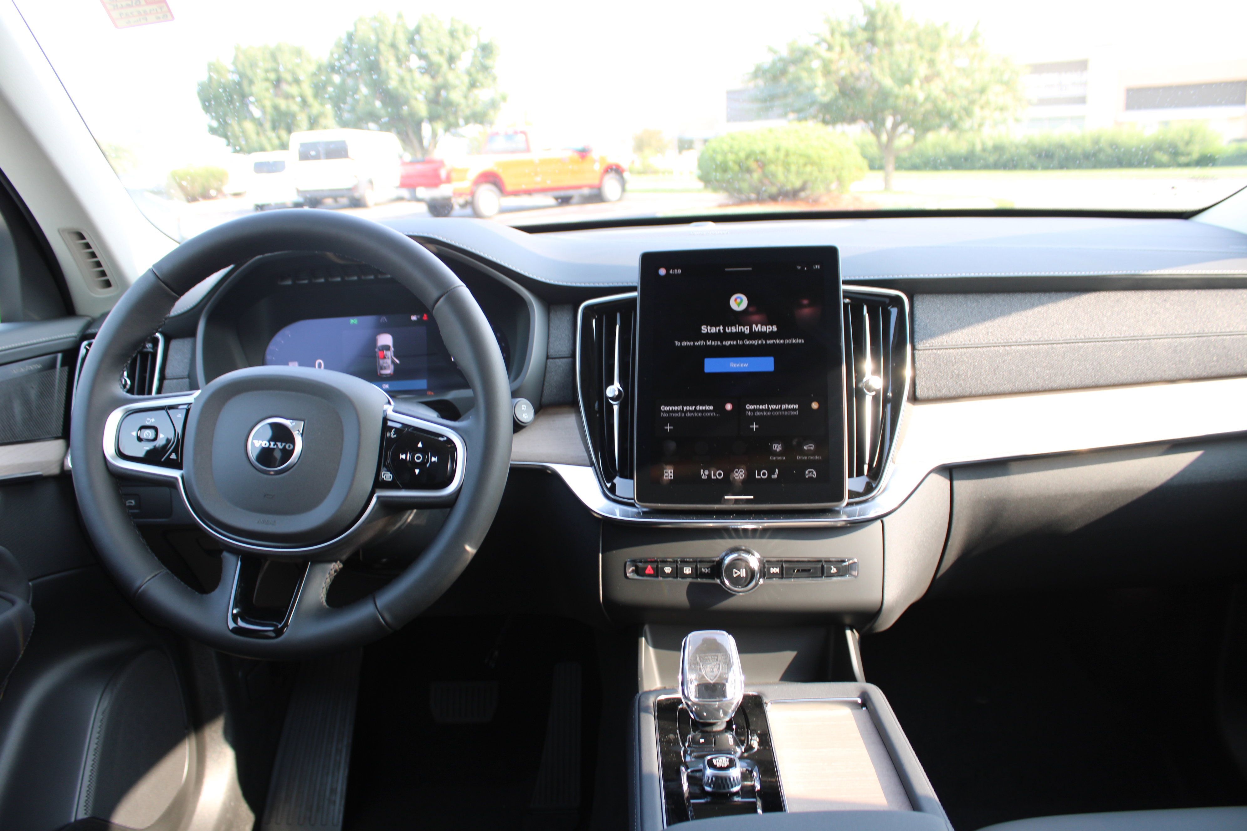 New 2026 Volvo XC90 B6 Plus w/ Protection Package Premier AWD/4WD image 36