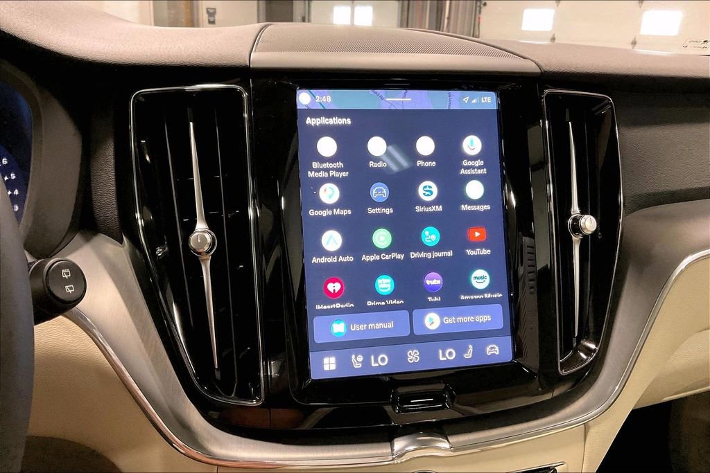 Certified 2024 Volvo XC60 B5 Core w/ Protection Package Premier AWD/4WD image 15