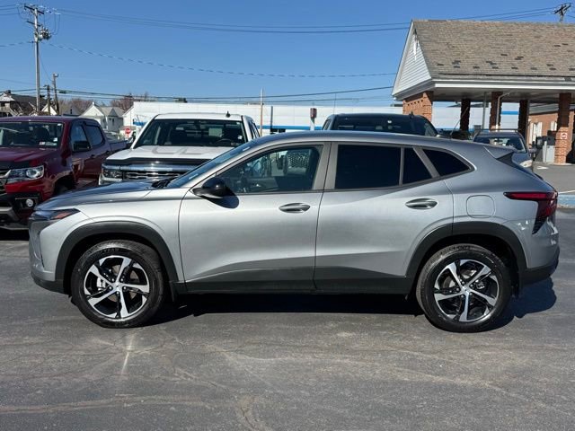 Used 2024 Chevrolet Trax RS w/ Driver Confidence Package image 4