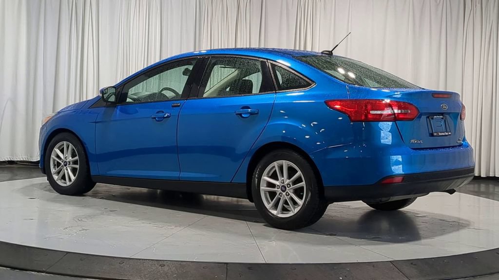 Used 2016 Ford Focus SE w/ SE Cold Weather Package FWD image 8