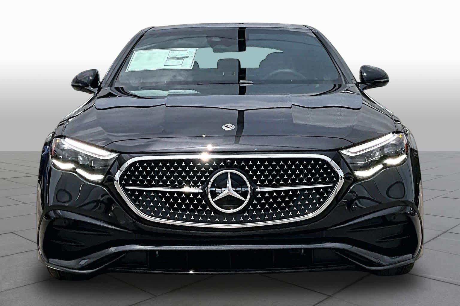 Used 2026 Mercedes-Benz E 450 4MATIC Sedan image 4